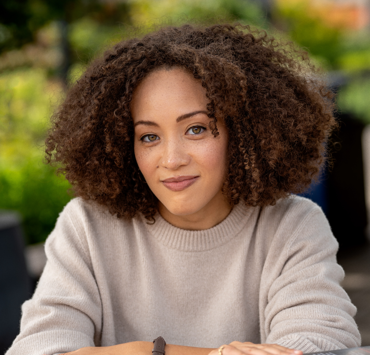 Amanda Joyce Hall headshot